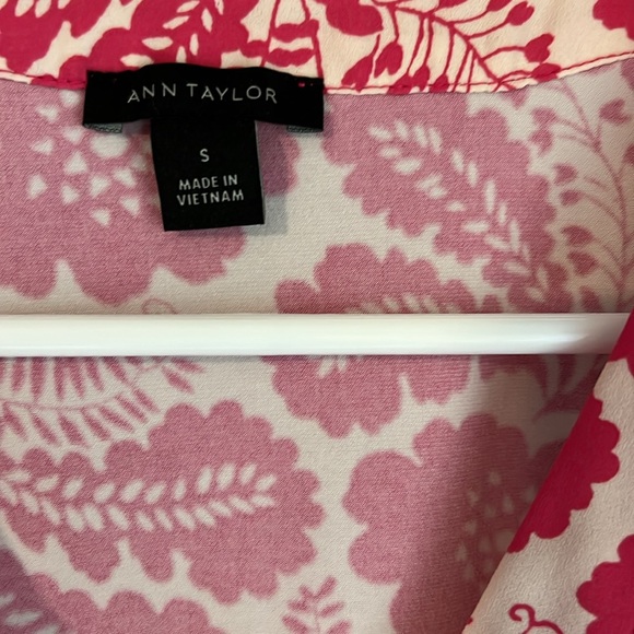 An Taylor pink floral top size S - Picture 5 of 5